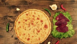 Осетинские пироги с мясом (говядина), болгарским перцем